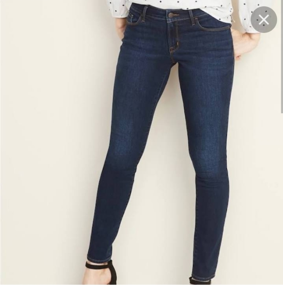3/$30 Mudd Dark Wash Jegging Fit Jeans